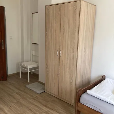 Pensión Cholín 3*